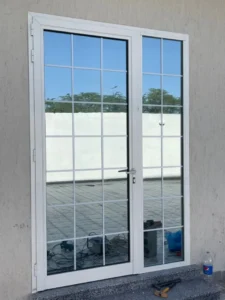 أسعار أبواب وشبابيك ألمنيوم بالرياض | جلاس تيك 0534802933 – جودة عالية وسعر يناسب ميزانيتك